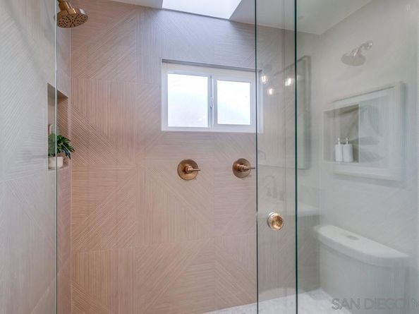 1750 Washington Pl, San Diego CA 92103