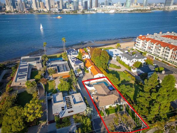 909 1st St, Coronado CA 92118