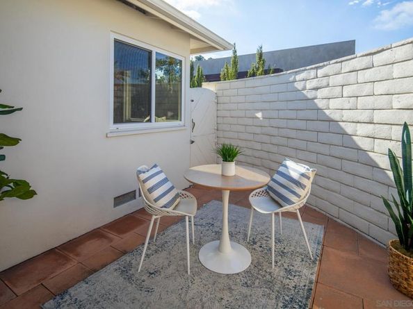 909 1st St, Coronado CA 92118