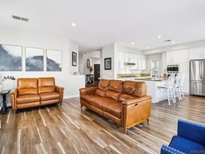 2904 Avenida Valera, Carlsbad CA 92009