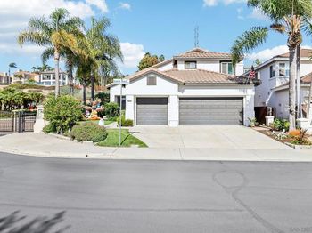 2904 Avenida Valera