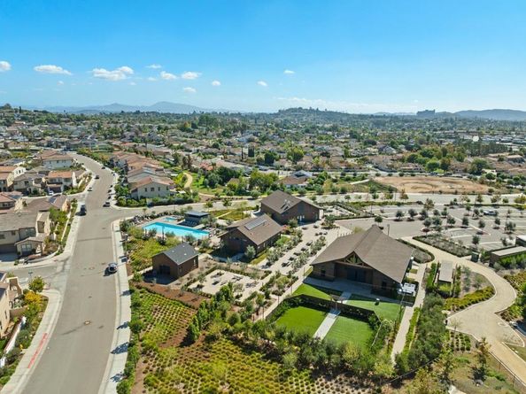 1938 Julie Dawn Pl, Escondido CA 92026