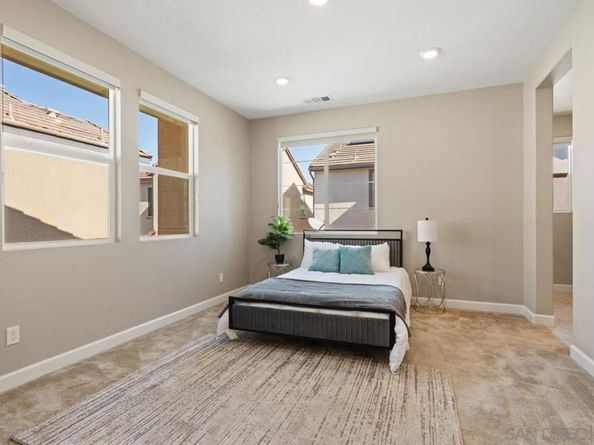 1938 Julie Dawn Pl, Escondido CA 92026