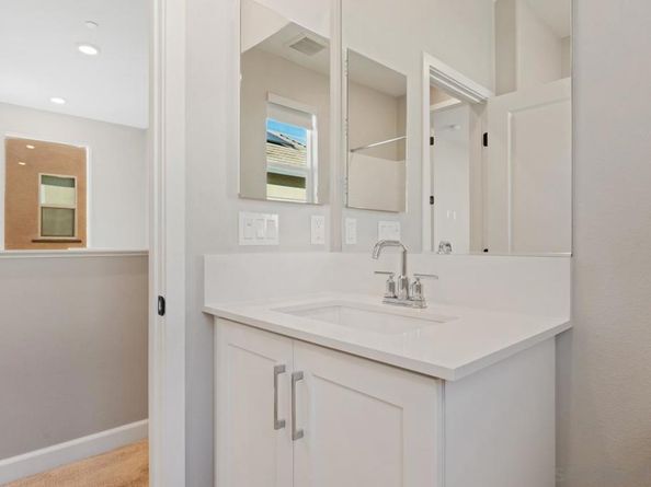 1938 Julie Dawn Pl, Escondido CA 92026