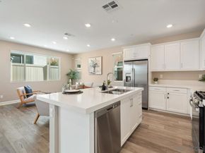 1938 Julie Dawn Pl, Escondido CA 92026