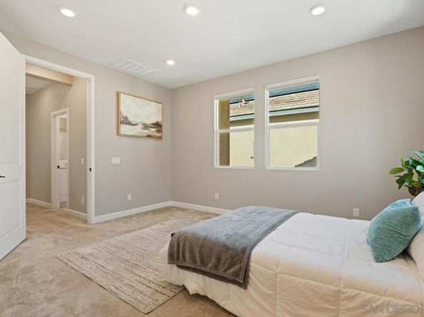 1938 Julie Dawn Pl, Escondido CA 92026