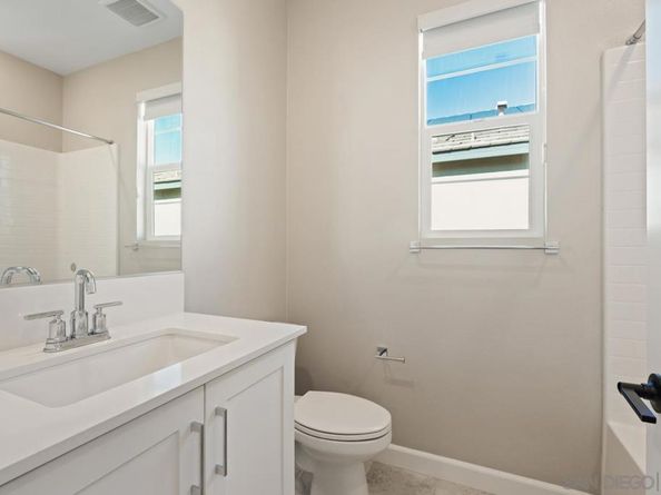 1938 Julie Dawn Pl, Escondido CA 92026