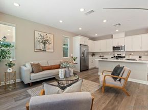 1938 Julie Dawn Pl, Escondido CA 92026