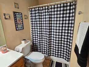 2566 White Oak Pl 6, Escondido CA 92027