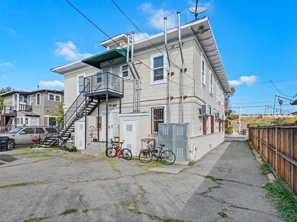 1276 W 22nd St, Los Angeles CA 90007