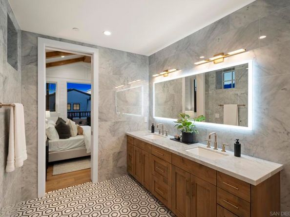 466 Westbourne St, La Jolla CA 92037