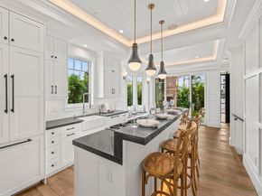 466 Westbourne St, La Jolla CA 92037