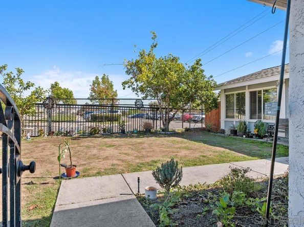 5014 El Mirlo, Oceanside CA 92057