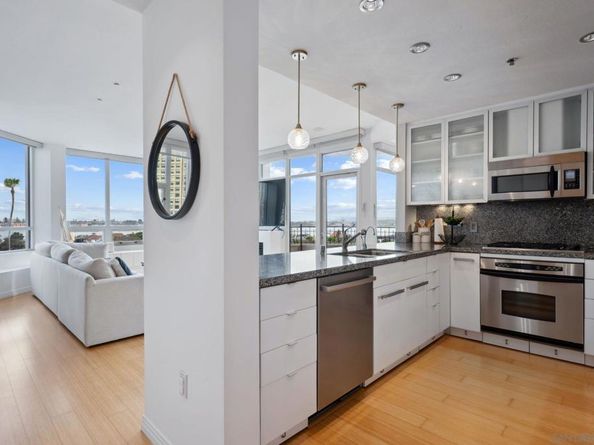 700 W Harbor Dr 705, San Diego CA 92101