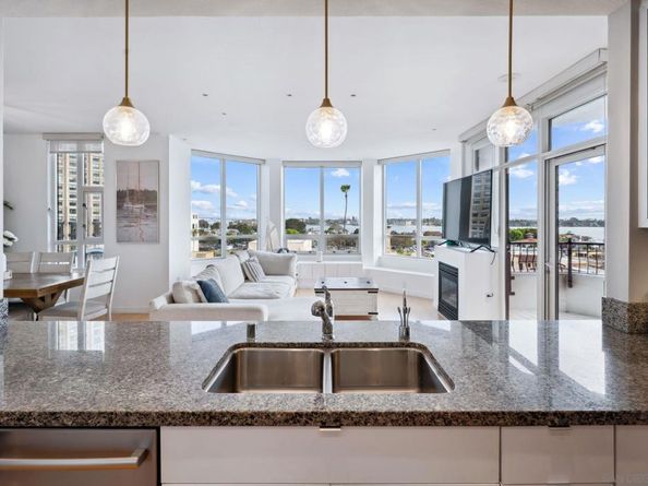 700 W Harbor Dr 705, San Diego CA 92101