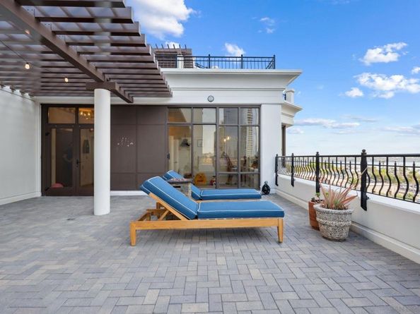 700 W Harbor Dr 705, San Diego CA 92101