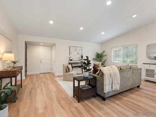 11837 La Colina, San Diego CA 92131