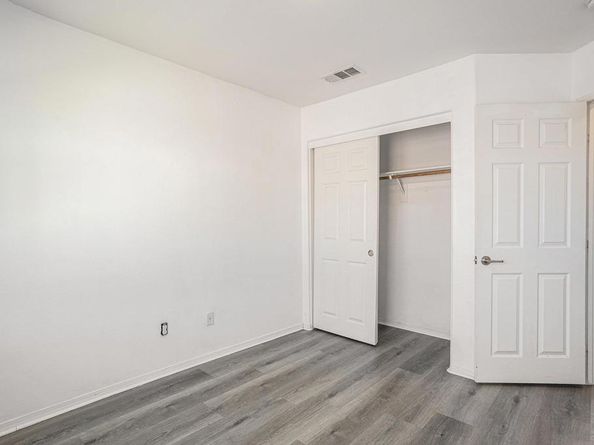 2840 Athens Rd 10, Chula Vista CA 91915