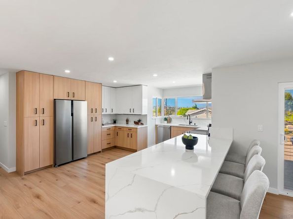 2175 Clove St, San Diego CA 92106