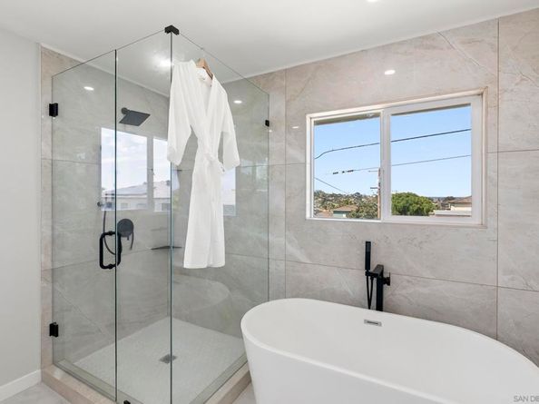2175 Clove St, San Diego CA 92106