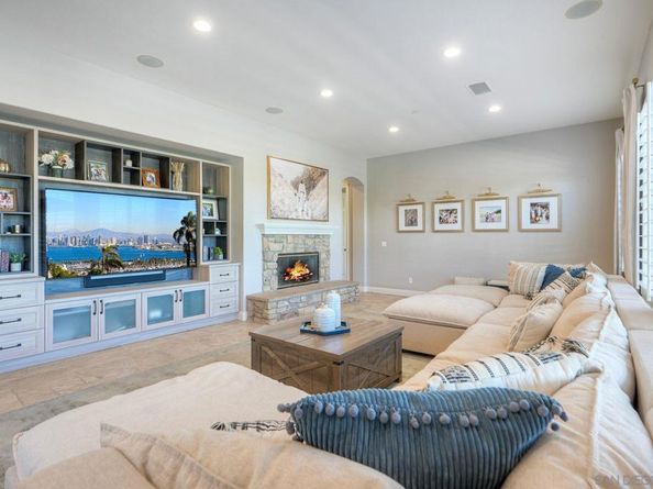 10055 Winecrest Rd, San Diego CA 92127