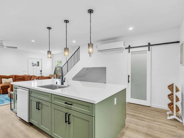 2146 Franklin Ave, San Diego CA 92113