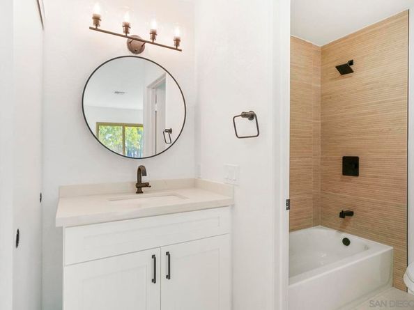10668 Dabney Dr 122, San Diego CA 92126