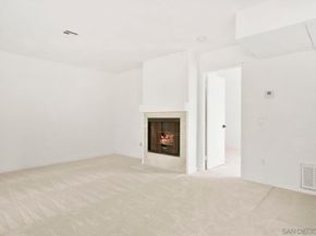 10668 Dabney Dr 122, San Diego CA 92126