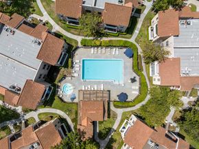 10668 Dabney Dr 122, San Diego CA 92126