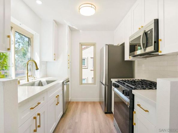 10668 Dabney Dr 122, San Diego CA 92126