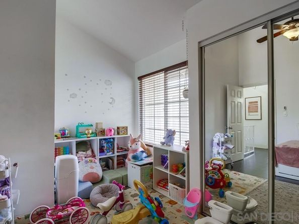 10248 Maya Linda Rd. 33, San Diego CA 92126