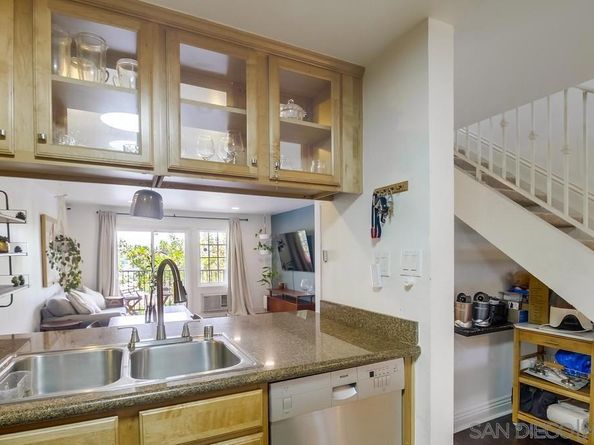 10248 Maya Linda Rd. 33, San Diego CA 92126