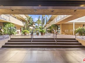 970 Palm Avenue 209, West Hollywood CA 90069
