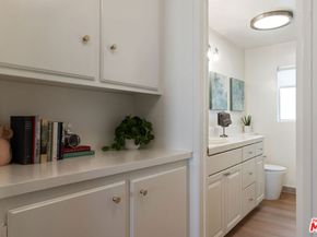 1021 12th Street 203, Santa Monica CA 90403