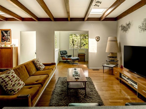 3262 Dos Palos Drive, Los Angeles CA 90068