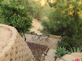22910 Portage Circle Drive, Topanga CA 90290