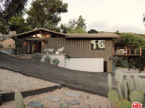 22910 Portage Circle Drive, Topanga CA 90290