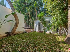 9039 Phyllis Avenue, West Hollywood CA 90069