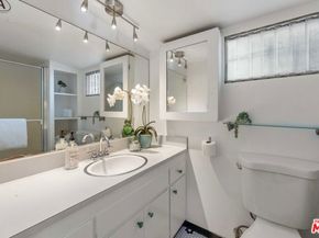 9039 Phyllis Avenue, West Hollywood CA 90069