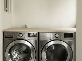 2320 N Beachwood Drive, Los Angeles CA 90068