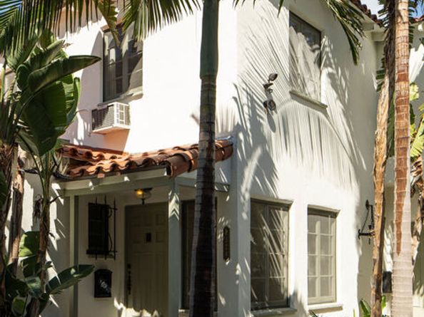 2320 N Beachwood Drive, Los Angeles CA 90068