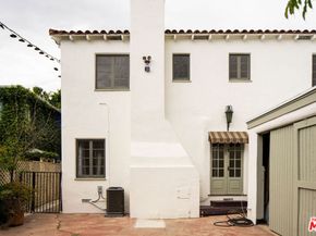 2320 N Beachwood Drive, Los Angeles CA 90068