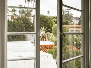 2320 N Beachwood Drive, Los Angeles CA 90068