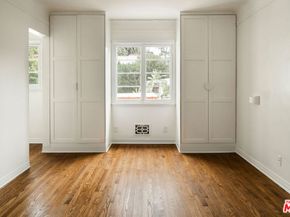 2320 N Beachwood Drive, Los Angeles CA 90068