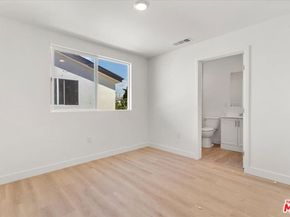 707 W 80th Street, Los Angeles CA 90044