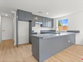707 W 80th Street, Los Angeles CA 90044