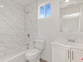 707 W 80th Street, Los Angeles CA 90044