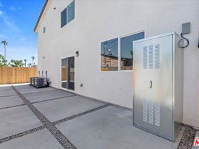 707 W 80th Street, Los Angeles CA 90044