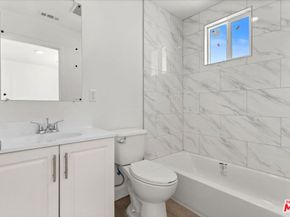 707 W 80th Street, Los Angeles CA 90044