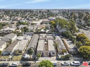 9916 Beach Street, Los Angeles CA 90002